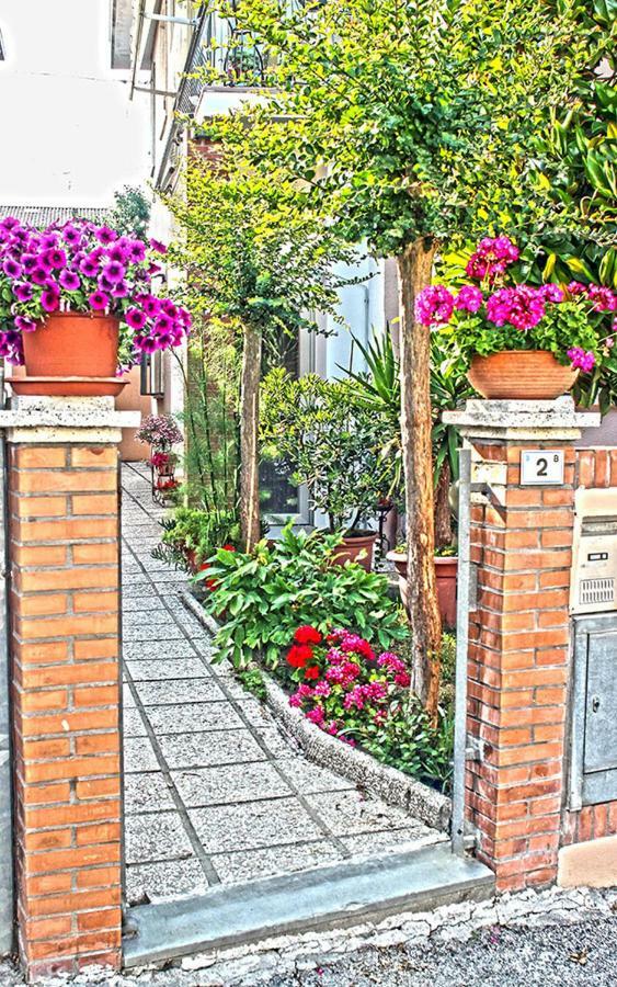 Casarava Sul Parco 3 Camere 2 Bagni Riccione Zewnętrze zdjęcie